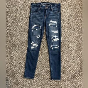 American Eagle Outfitter distressed jeggings